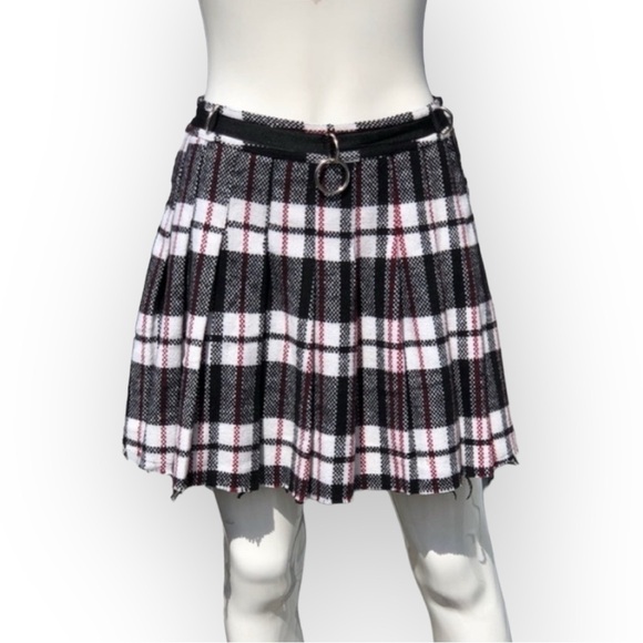 Current Mood Plaid Pleated Skirt - White - Dolls Kill - Picture 4 of 12